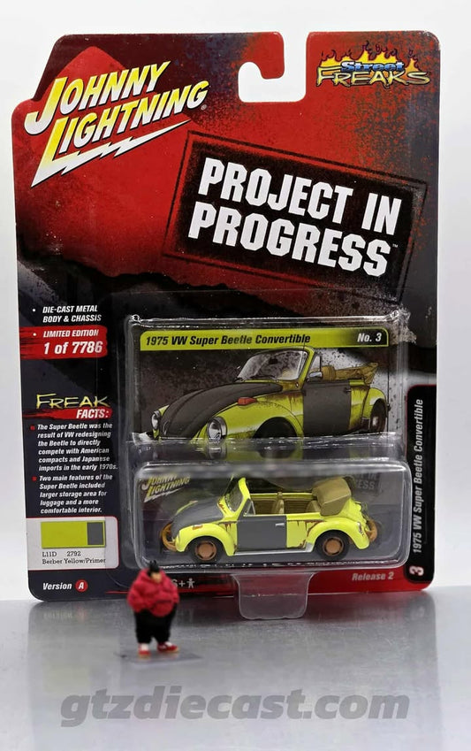 Johnny Lightning 1975 VW SUPER BEETLE CONVERTIBLE YELLOW