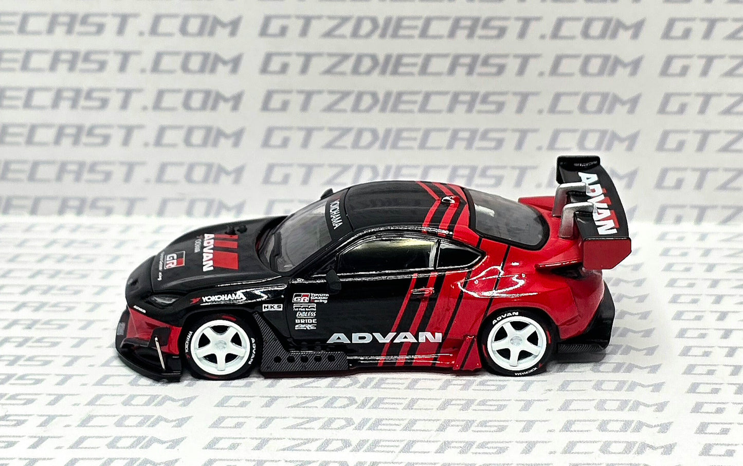 Pop Race GR86 Advan PR64-228