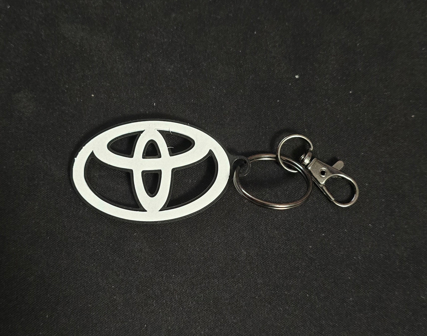 TOYOTA LOGO KEYCHAIN