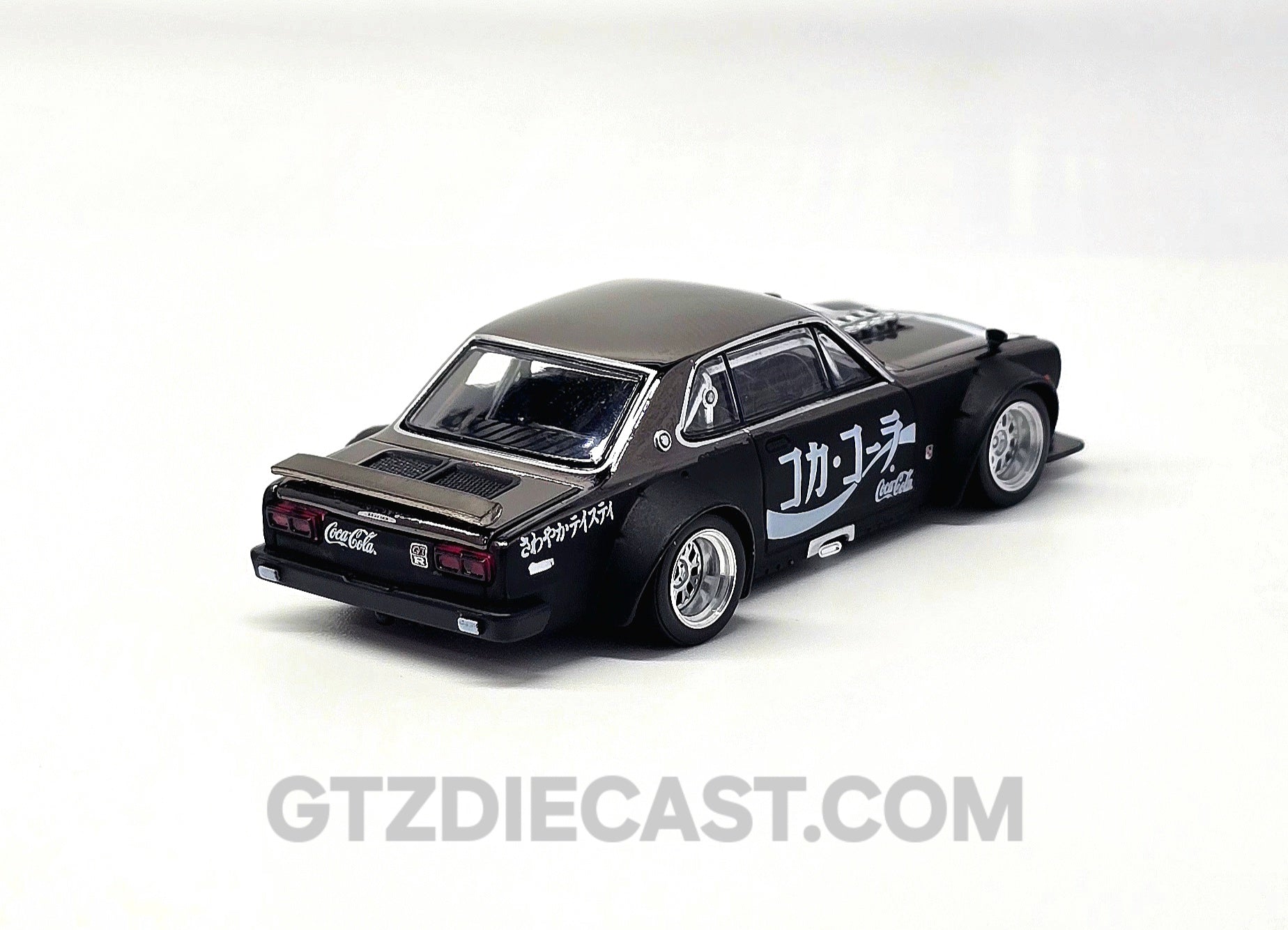 POPRACE 1/64 SKYLINE GT-R DRIFT (HAKOSUKA) - COCA COLA ZERO JP BLACK CHROME PR640161