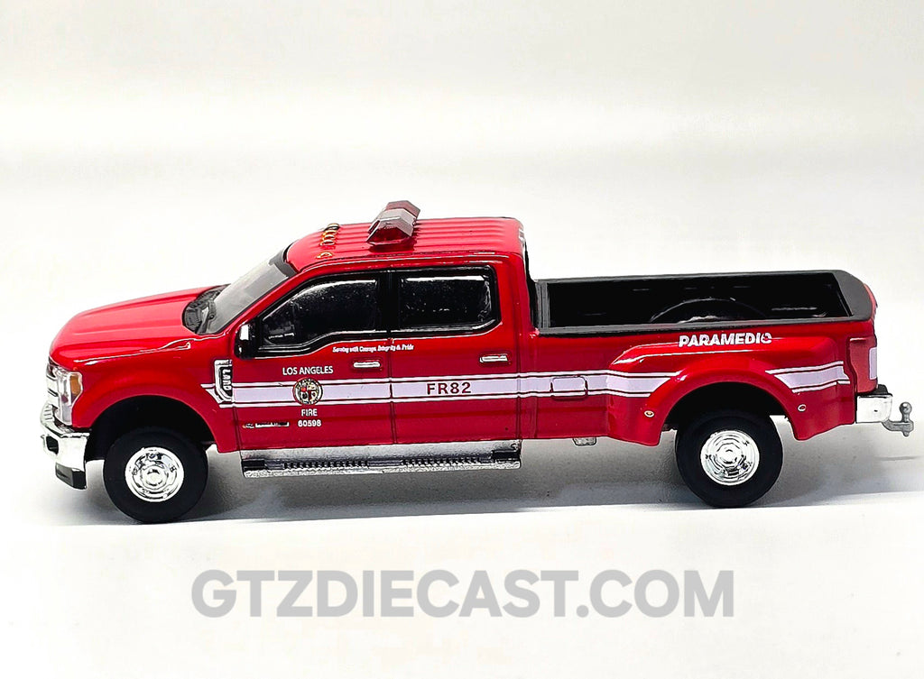 Greenlight 1:64 First Responder Series 5 – 2018 Ford F-350 Los Angeles Fire Department – Solid Pack