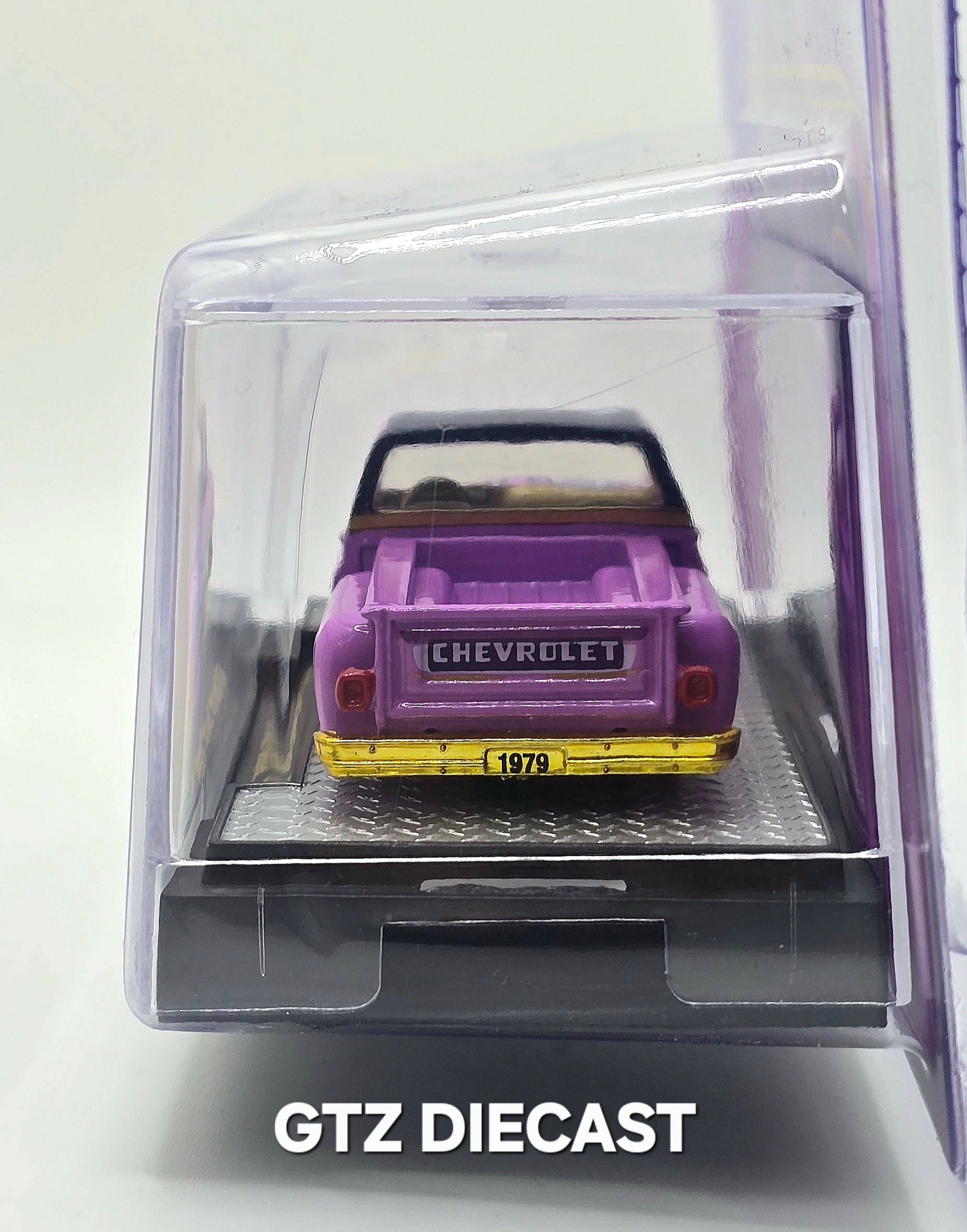 M2 Machines 1:64 1978 Chevrolet Silverado Stepside Lowriders Purple **CHASE**