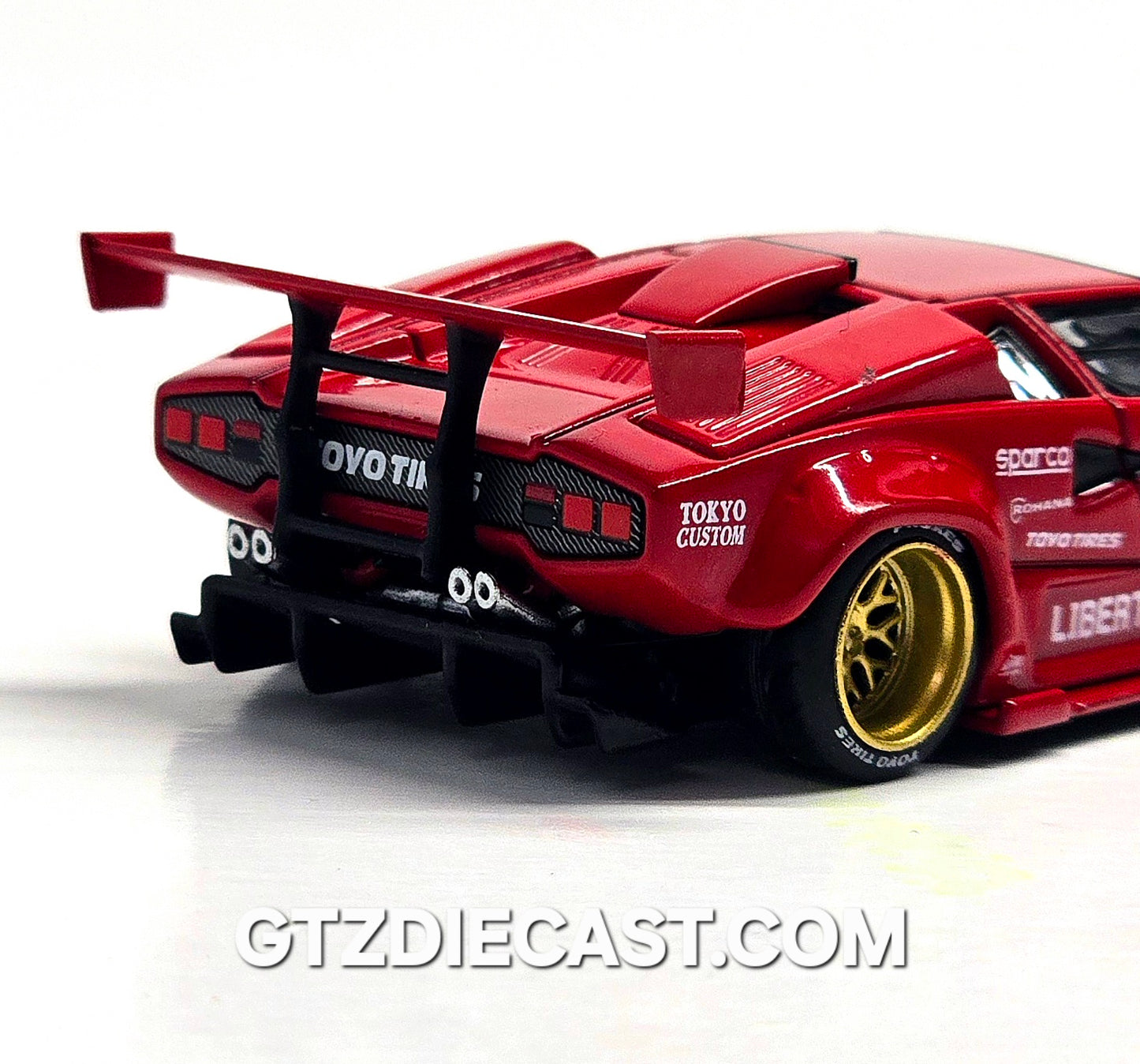 Mini GT 1:64 Lamborghini Countach LB-WORKS – Red