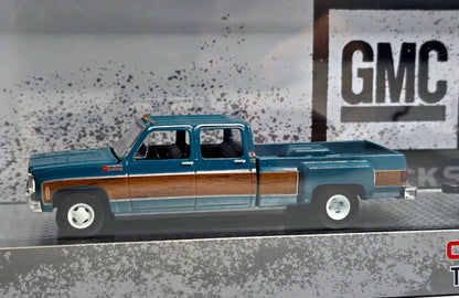 1973 GMC Sierra 3500 & 1973 Chevrolet Cheyenne Super 10