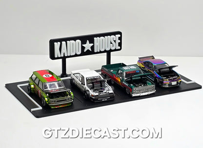 1:64 Kaido House 4 car parking