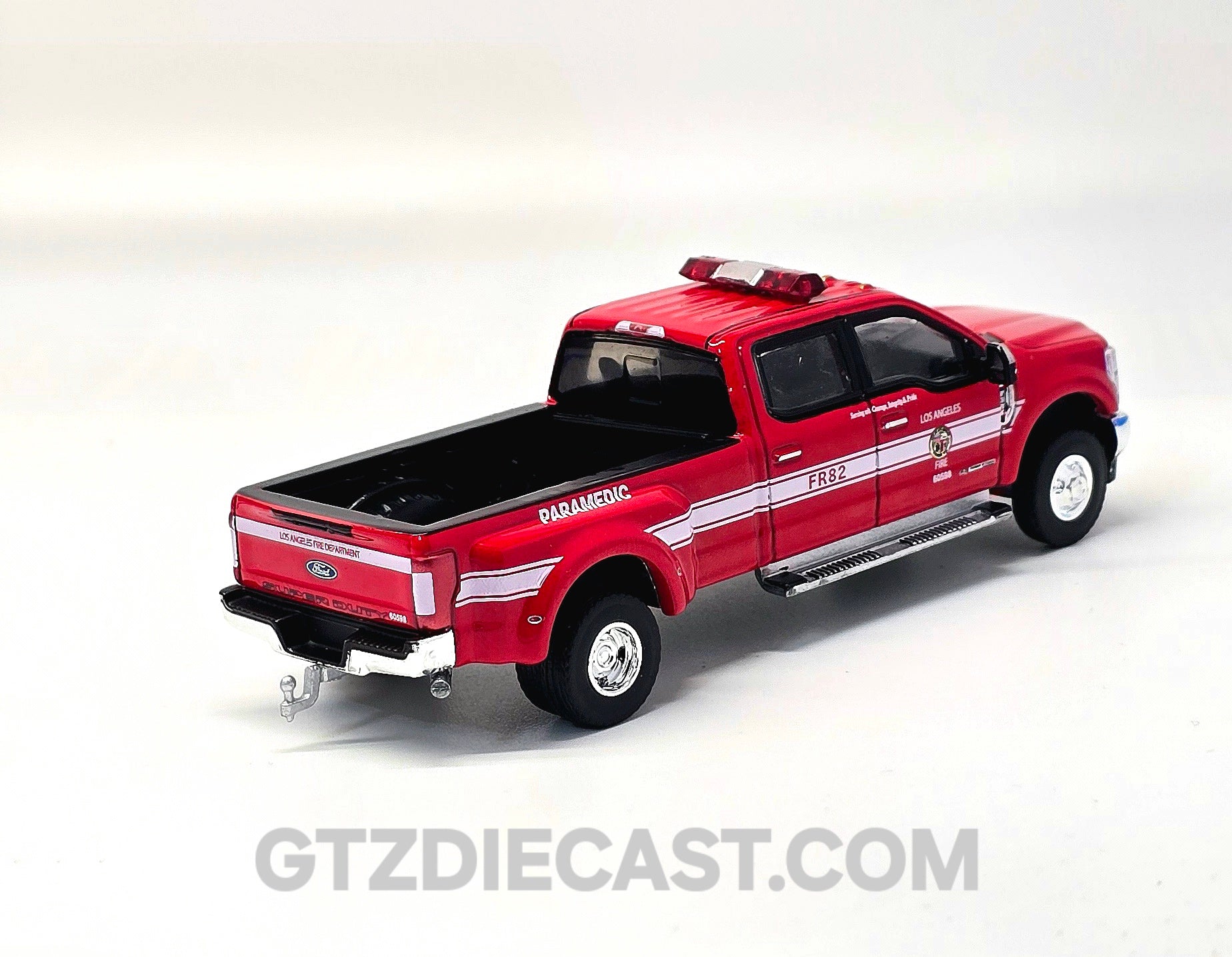 Greenlight 1:64 First Responder Series 5 – 2018 Ford F-350 Los Angeles Fire Department – Solid Pack