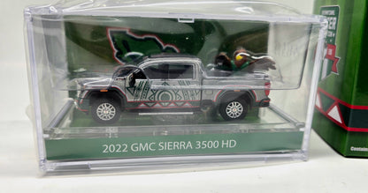 Greenlight 1:64 2022 GMC Sierra 3500 HD Mexico Tribute FIFA Chase (Raw Version)
