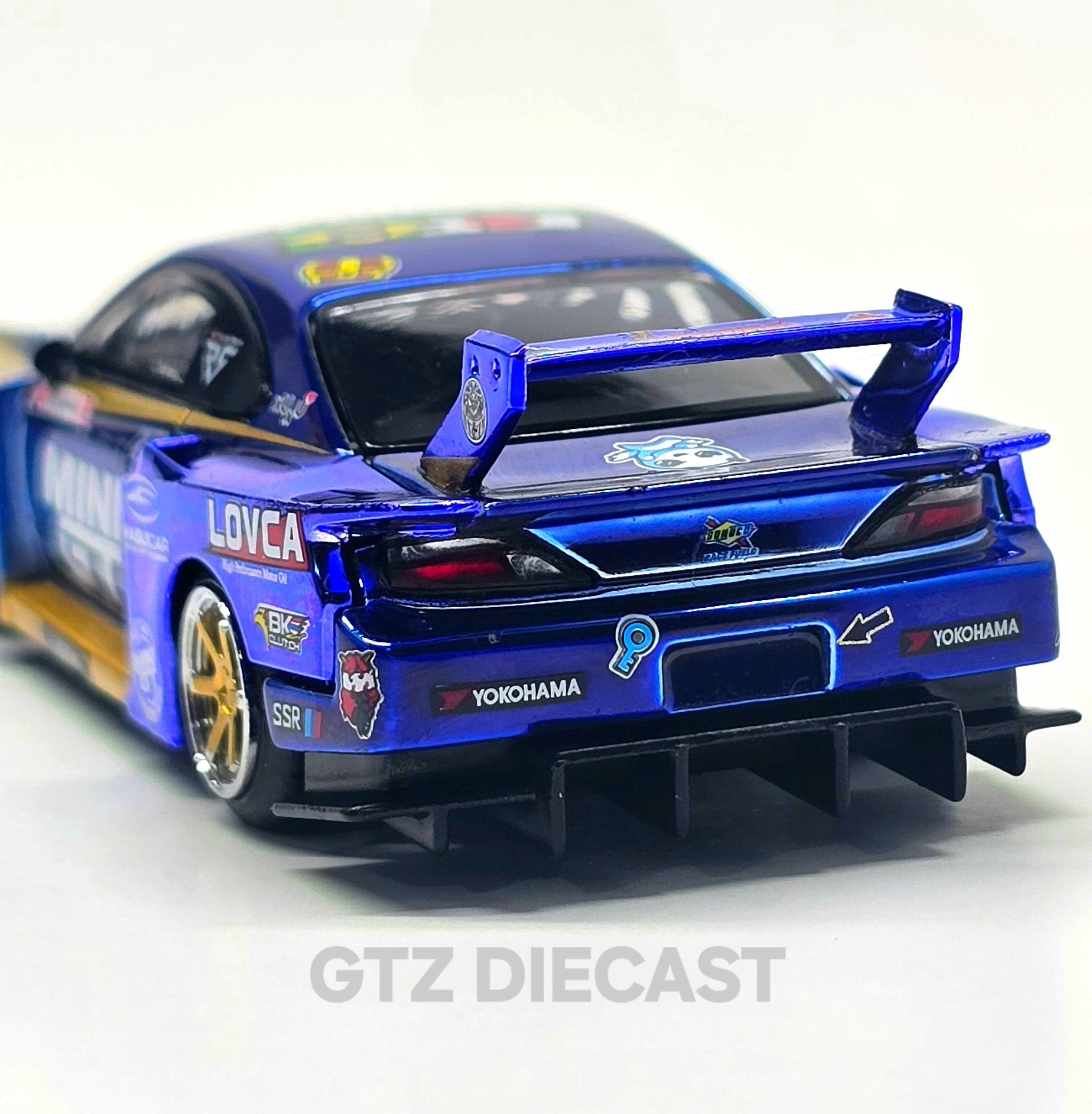 Mini GT 1:64 Nissan LB-Super Silhouette S15 SILVIA #555 Team MINI GT Liberty Walk 2025 Formula Drift – Chrome Blue