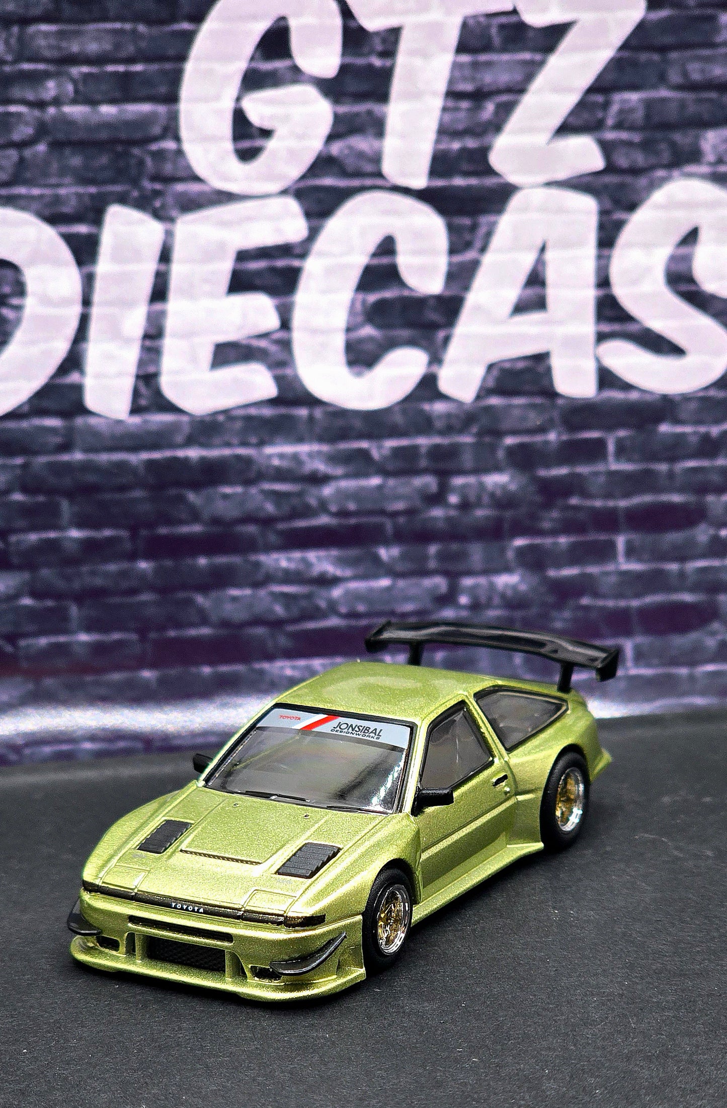 Tarmac Works 1:64 Toyota Sprinter Trueno AE86 Widebody Green JONSIBAL Designworks