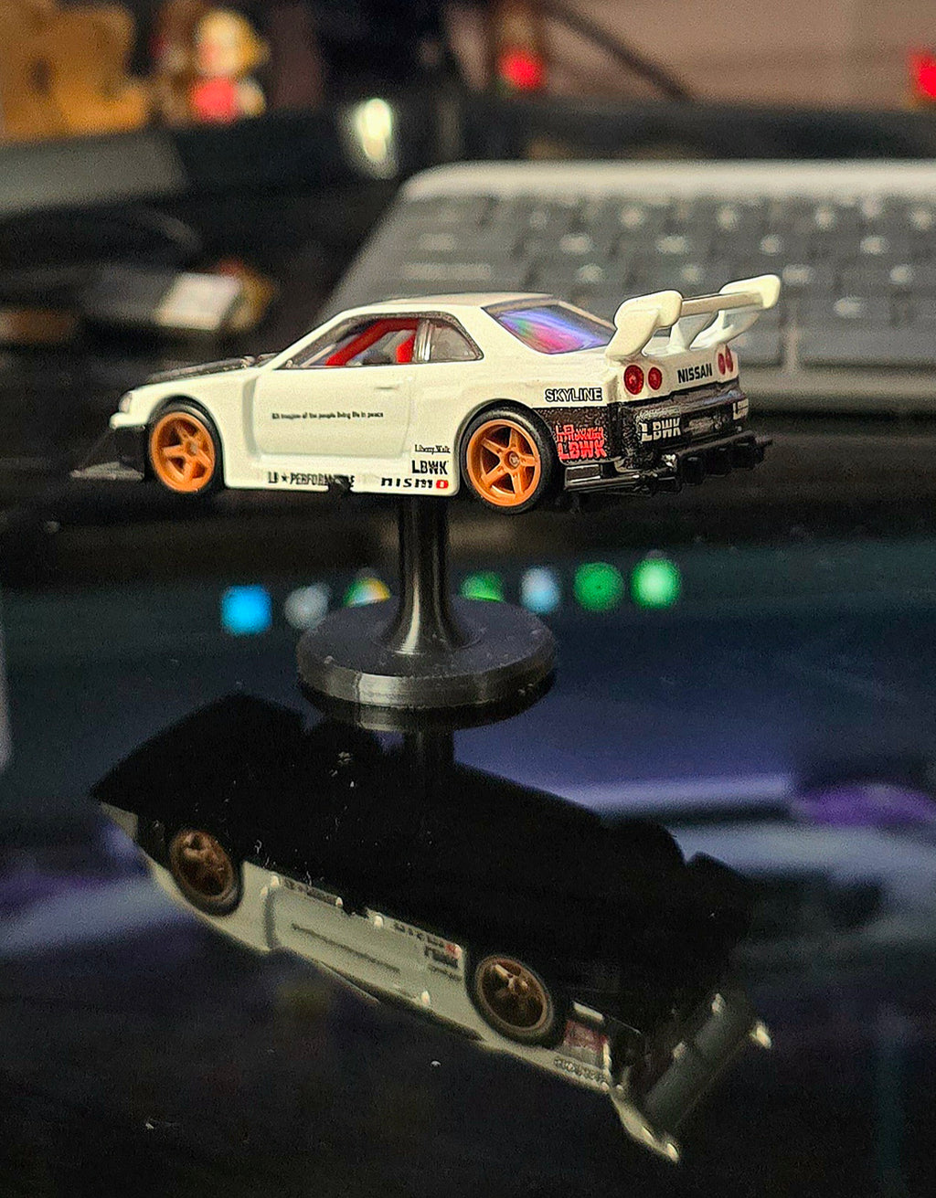 1:64 Hot Wheels & Matchbox Floating Stand (5 Pack)