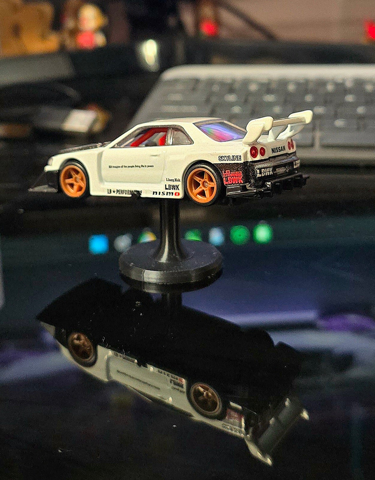 1:64 Hot Wheels & Matchbox Floating Stand (5 Pack)