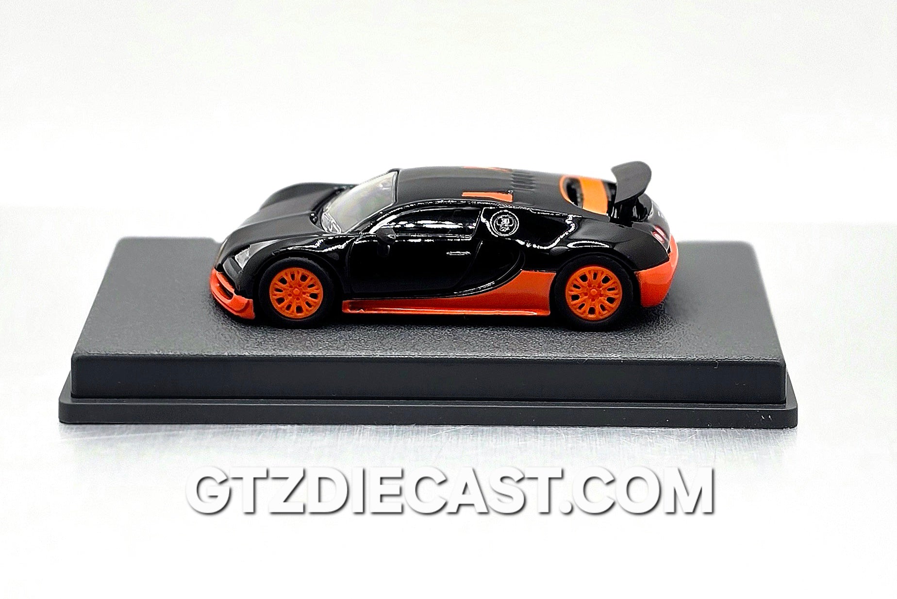Majorette 1:64 Collector Series Wave 3 2025 – 2005 Bugatti Veyron – Black
