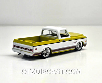Greenlight 1:64 1972 Chevrolet C-10 Short Bed Custom – Mustard Yellow with White Two-Tone – Mijo Exclusives