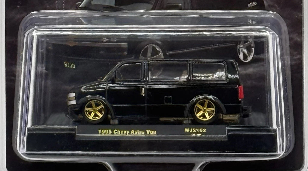 (CHASE )! M2 Machines 1:64 1995 Chevrolet Astro Van Custom Slow & Low 31500-MJS102