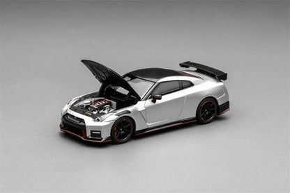 (COMING SOON) Motorhelix 1/64 Nissan GT-R NISMO (R35) Special Edition 2022 NISMO Ultimate Metal Silver M63523