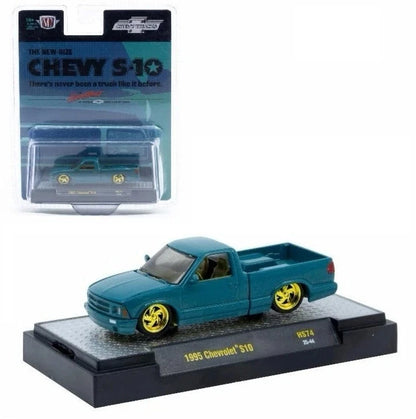 CHASE ! M2 Machines 1:64 1995 Chevrolet S10 Custom Blue Diecast Model 31500-HS74