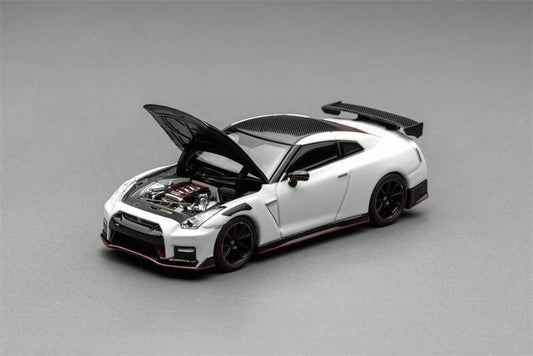 Nissan GT-R NISMO (R35) Special Edition 2022 NISMO Brilliant White Pearl M63525 Motorhelix 1/64 SCALE DIECAST