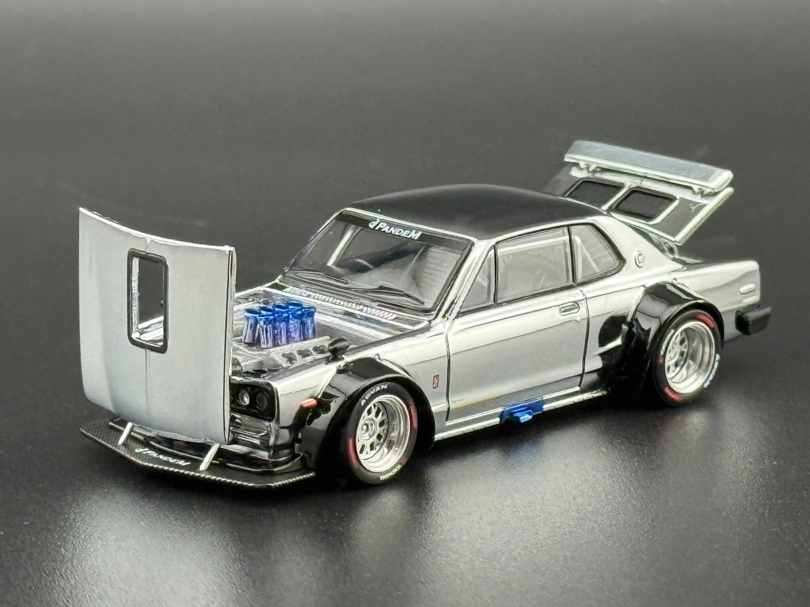 Pop Race 1:64 Nissan GT-R V8 Drift Hakosuka Chrome Silver HK ToyCar Salon #330
