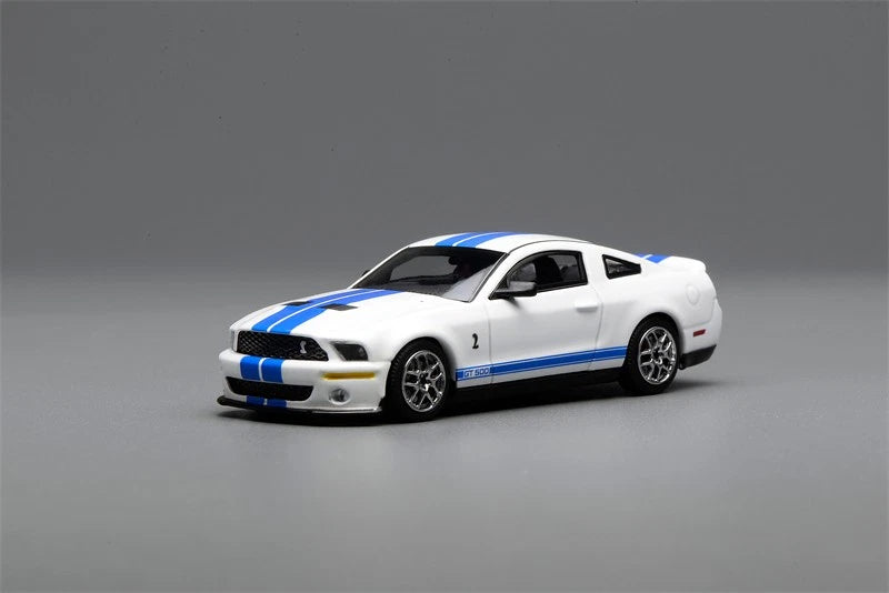 Motorhelix x Greenlight 164 Ford Mustang Shelby GT500 2007 White with Blue Stripe GL-1251005C